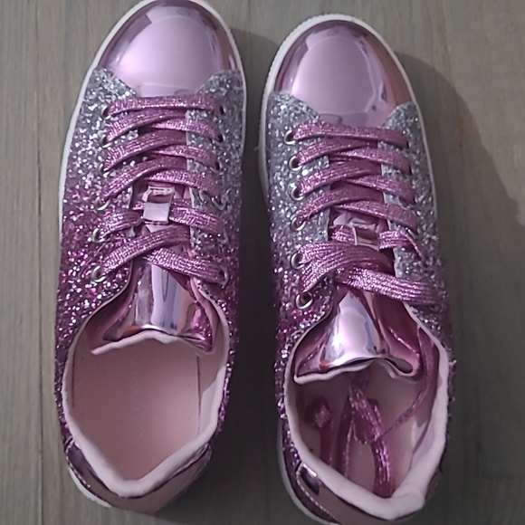 Other - Sparkling sneakers